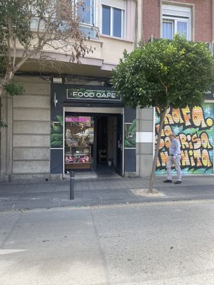 Front store  at Dragon Lab in Murcia