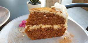 Carrot cake at Dragon Lab in Murcia