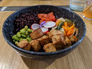 poke bowl at Dragon Lab in Murcia