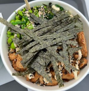 Poke con straccetti vegani  at I Love Poké in Milan