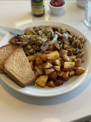 toFu  sCramBle 🤤 was scrumptious!! at Slice of Life in Sebastopol