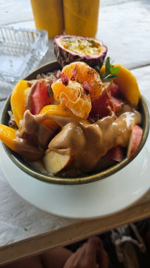 Go Nut Smoothie bowl at Mama Tanon Cafe in Don Det