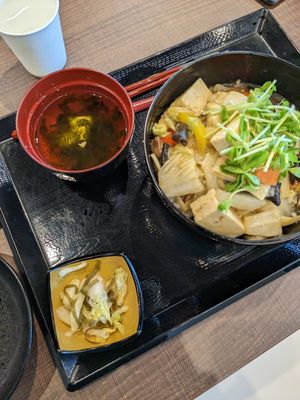 Tofu and veg over rice in starchy sauce at OKA - Don Buri Nantoya - T4F in Naha