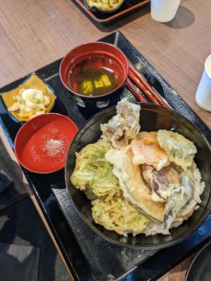 Ten don at OKA - Don Buri Nantoya - T4F in Naha