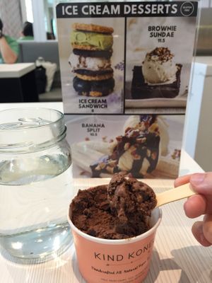 The flavor is salted chocolate chip. There isnt much salt though. Tastes like normal chocolate ice cream with chocolate chips. Tap water is free. That's a plus. at Kind Kones - Forum in Central Singapore