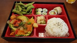 Mittag: Bento Box 8,90€ at Miss Hong in Regensburg
