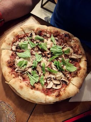 Mushroom Pizza at Amami Garden in Ungasan