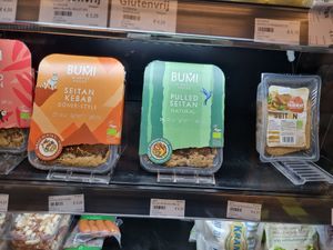 Seitan products at Ut Muueletentje in Weert