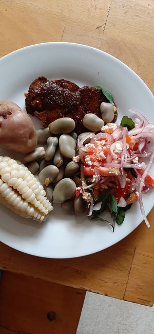 Plato Paceño con carne de seitán. Menú medio día... at Menta Restobar - Calle de Julio in Cochabamba