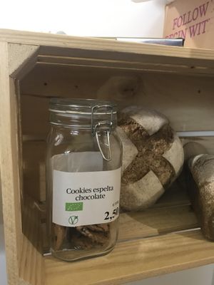Vegan plastic-free cookies!! at Unpacked Shop in Madrid