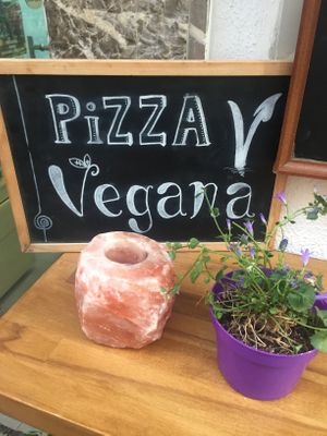 Pizza vegana! at Armonia in Mallorca