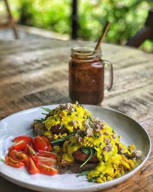 Vegan Eggs Benedict at Roots Cafe in Siem Reap