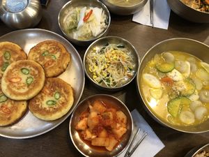 Some of the side dishes were not vegan so obv I did not eat them.  Be sure to ask.   #Veganuary at Neungra Babsang 능라밥상 in Seoul