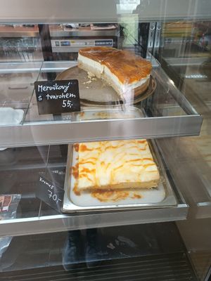 Great Cheescake at Eaternia in Prague