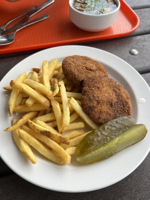 Zucchini fritters and fries  at Eaternia in Prague