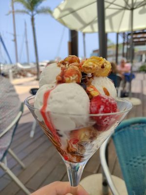 Vegan popcorn sundae at Cielo in Murcia