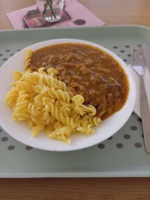 Hlivový guláš s kukuřičnými těstovinami at Diva Hliva in Sumperk