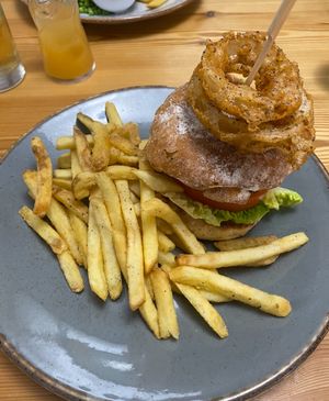Vegan veggie burger!🍔   at Olive Tree in Bude
