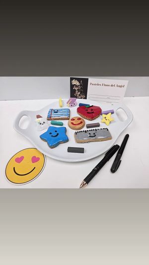 Cookies back to school2 at Pasteles Finos Del Angel in Tacoma