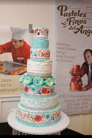 Quinceañera cake 350 guests at Pasteles Finos Del Angel in Tacoma