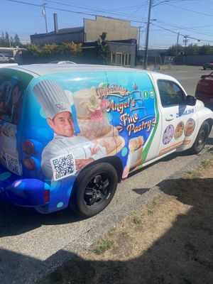 Truck  at Pasteles Finos Del Angel in Tacoma