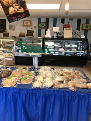 X at Pasteles Finos Del Angel in Tacoma