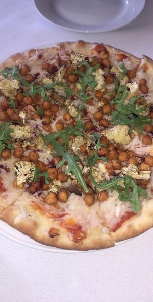 bbq pizza at Green Fusion in Ridgewood