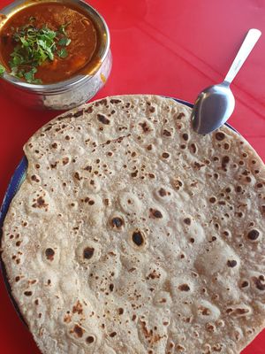 Mushroom masala and chapati bread at Singh Chapati in Tanah Rata
