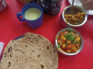 Chapati and potato cauliflower at Singh Chapati in Tanah Rata