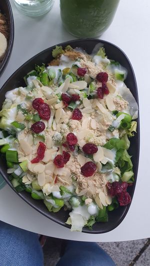 Cezar Chick'n Bowl at Yuícery - Hospitalstraße in Stuttgart