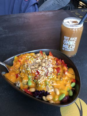 Peta-Bowl (2€ donation to Peta per bowl!!)  at Yuícery - Hospitalstraße in Stuttgart