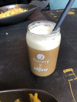 Iced americano with plant milk ✌🏾  at Yuícery - Hospitalstraße in Stuttgart