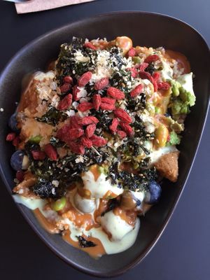 Hot quinoa with cold toppings  at Yuícery - Hospitalstraße in Stuttgart