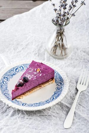 Prajitura raw vegan at Veganzza in Bucharest