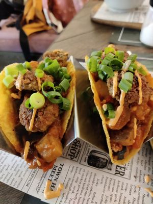 Tacos falafels at Coco in De Panne