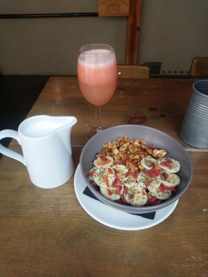 Granola bowl at Pochlebna in Wroclaw