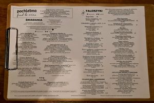 Menu with clearly marked vegan options 👍 at Pochlebna in Wroclaw