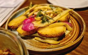 Side with potatoes and beans 🌱 at Pochlebna in Wroclaw