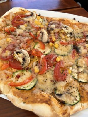 Veganer Flammkuchen mit Gemüse / Vegan tarte with vegetables  at Primesurf Fehmarn in Fehmarn