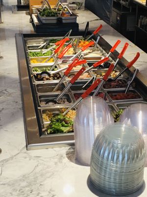 Build your bowl bar at Spoondrift in Sanibel