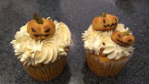 Halloween's sweet pumpkin muffin at OOH Breado - Sangdo-dong - 우부래도 상도점 in Seoul