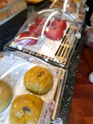 more choices at OOH Breado - Sangdo-dong - 우부래도 상도점 in Seoul