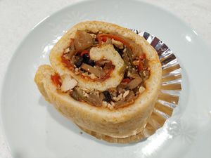 Tofu pizza roll at OOH Breado - Sangdo-dong - 우부래도 상도점 in Seoul