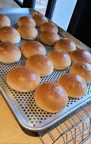 morning rolls (freshly baked) at OOH Breado - Sangdo-dong - 우부래도 상도점 in Seoul