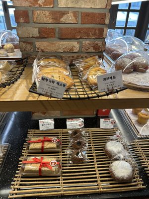   at OOH Breado - Sangdo-dong - 우부래도 상도점 in Seoul