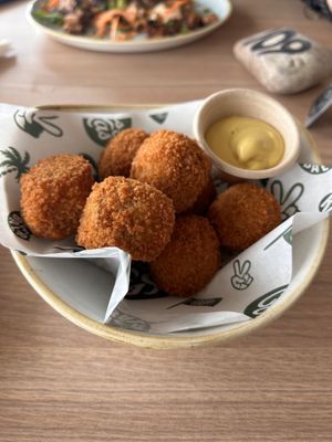 Vegan Bitterballen  at Strandpaviljoen Corazon in Noordwelle
