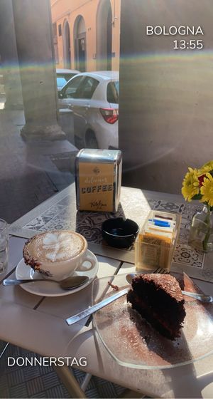   at Naama Cafè in Bologna