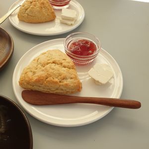 get the scone with vegan butter and jam!! so good at Bottle Lounge 보틀팩토리 in Seoul