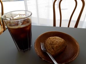 Soymilk scone and americano at Bottle Lounge 보틀팩토리 in Seoul