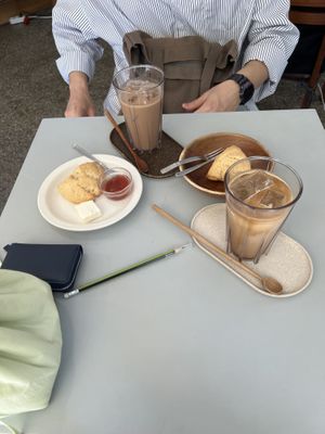   at Bottle Lounge 보틀팩토리 in Seoul